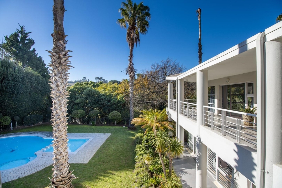 7 Bedroom Property for Sale in Constantia Western Cape